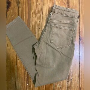 Old Navy Pants - Size 2 Regular